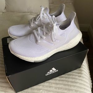 ADIDAS ULTRABOOST 21